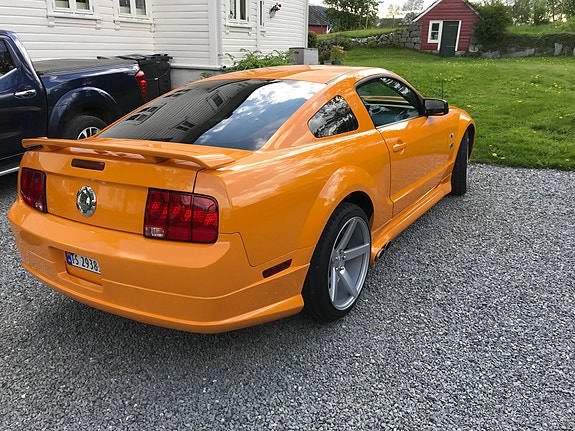 Ford Mustang 5 of 30