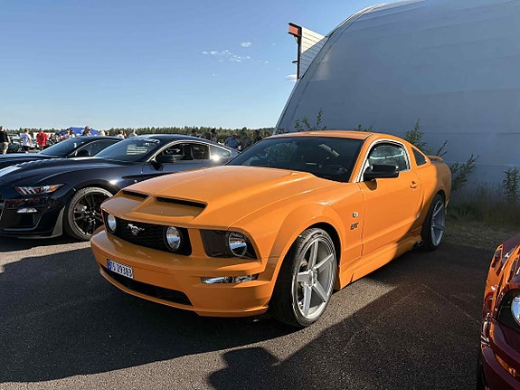 Ford Mustang 29 of 30