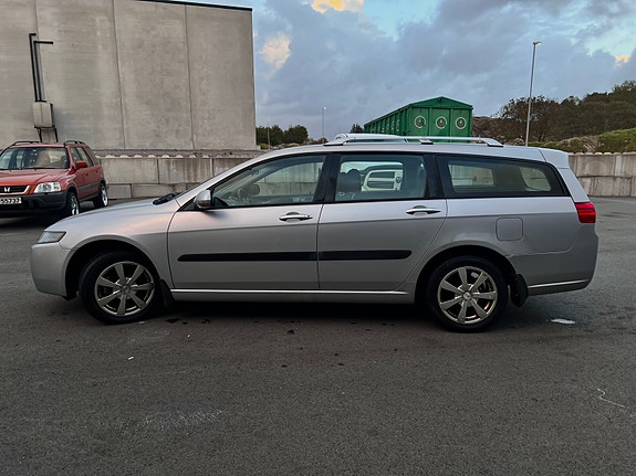 Honda Accord 5 of 15