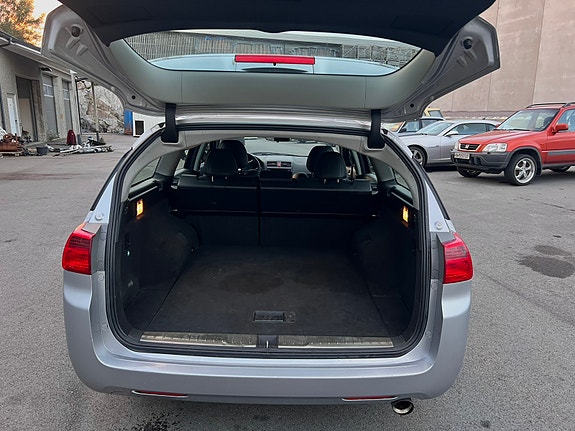 Honda Accord 10 of 15