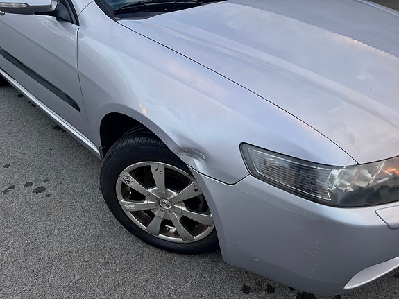 Honda Accord 13 of 15