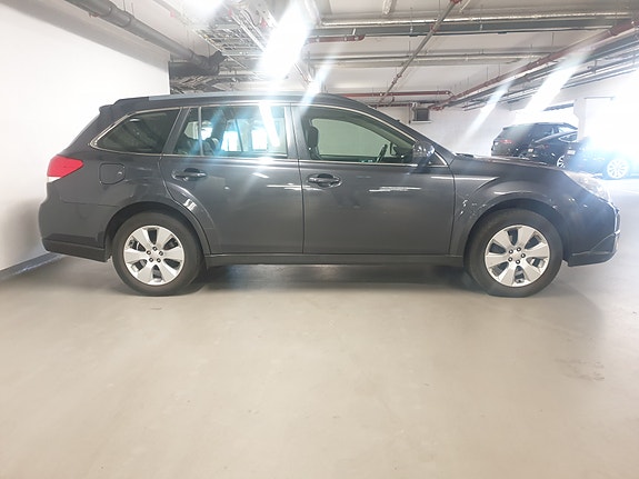 Subaru Outback 11 of 30
