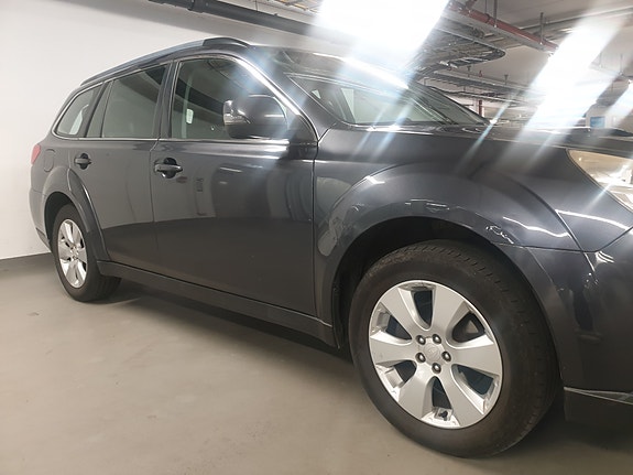 Subaru Outback 12 of 30