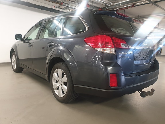 Subaru Outback 17 of 30