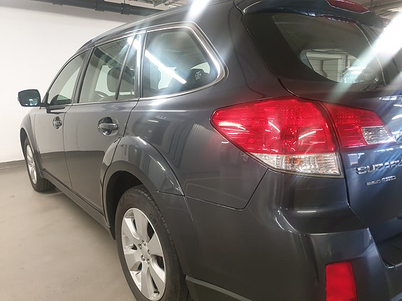 Subaru Outback 20 of 30