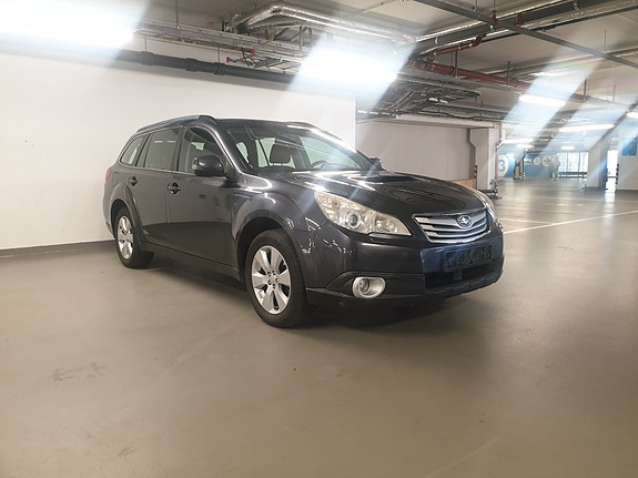Subaru Outback 4 of 30