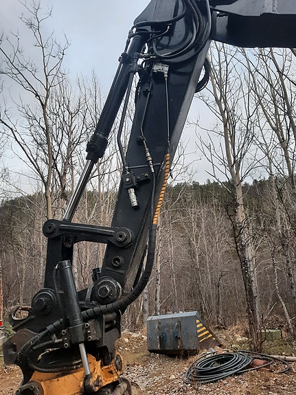 New Holland E 135 BSR-2 10 of 13