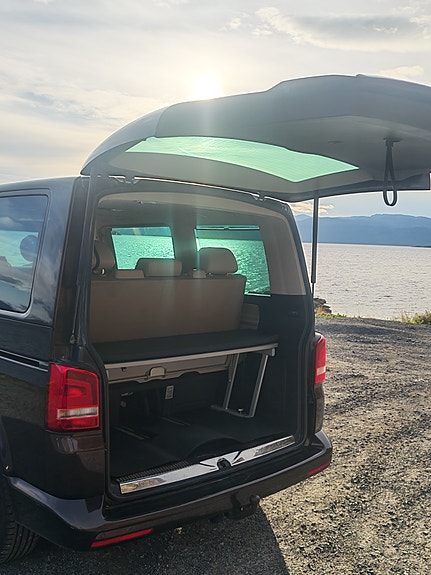Volkswagen Multivan 15 of 18