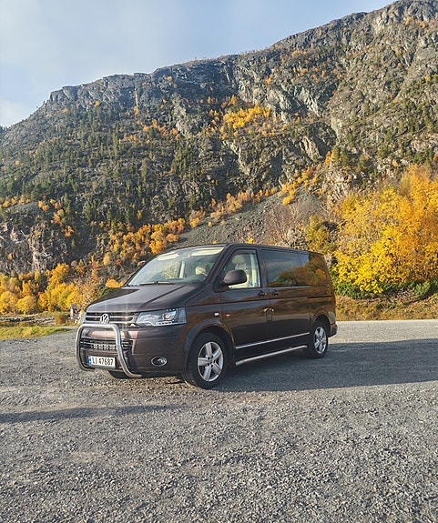 Volkswagen Multivan 3 of 18