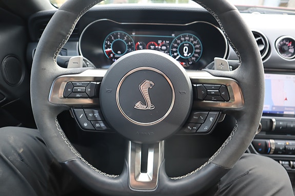 Ford Mustang 16 of 25