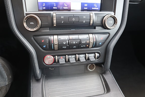 Ford Mustang 14 of 25