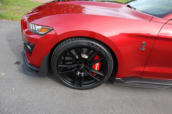 Ford Mustang 9 of 25