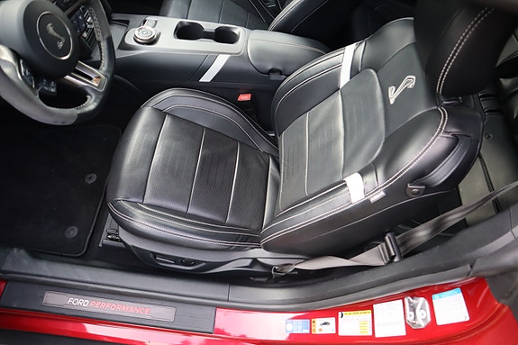 Ford Mustang 18 of 25