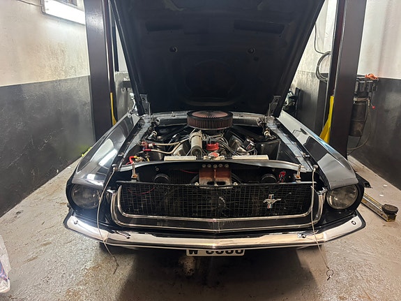 Ford Mustang 26 of 30
