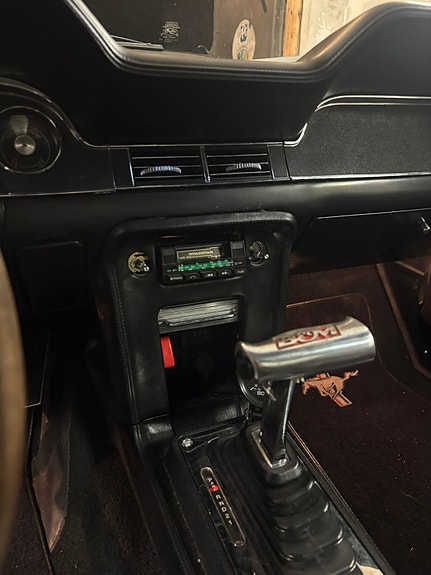 Ford Mustang 13 of 30