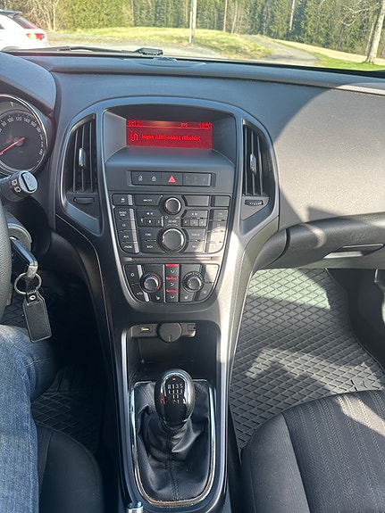 Opel Astra 13 of 15