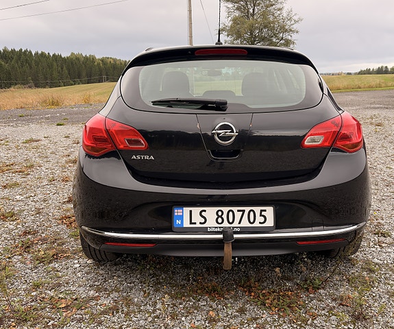 Opel Astra 5 of 15
