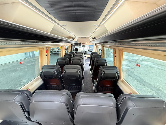 Mercedes-Benz Sprinter 519 16+1 Godkjent for 2 rullestoler 2026 **LEVERINSKLAR** Pris kr 1379000+mva !Pris inkl. mva: kr 1 723 750 24 of 30