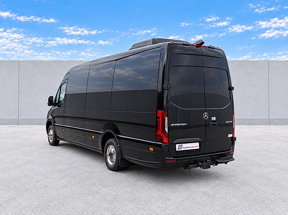 Mercedes-Benz Sprinter 519 16+1 Godkjent for 2 rullestoler 2026 **LEVERINSKLAR** Pris kr 1379000+mva !Pris inkl. mva: kr 1 723 750 20 of 30