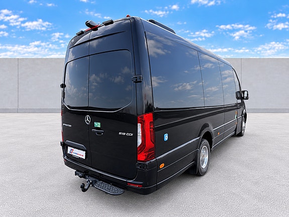 Mercedes-Benz Sprinter 519 16+1 Godkjent for 2 rullestoler 2026 **LEVERINSKLAR** Pris kr 1379000+mva !Pris inkl. mva: kr 1 723 750 16 of 30