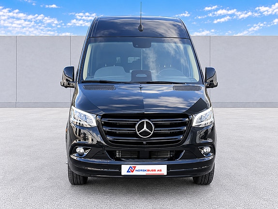 Mercedes-Benz Sprinter 519 16+1 Godkjent for 2 rullestoler 2026 **LEVERINSKLAR** Pris kr 1379000+mva !Pris inkl. mva: kr 1 723 750 8 of 30