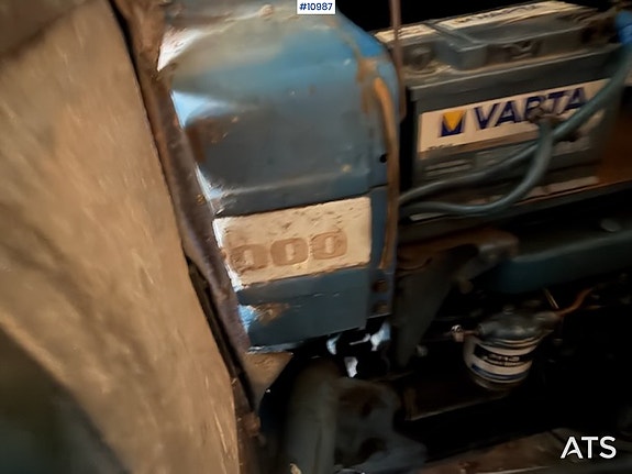 Ford 2000 2x4 traktor 26 of 27