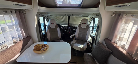 Pilote P740GJ SENSATION 180 HK AUT ALDE HENGERFESTE MASSE UTSTYR 18 of 30