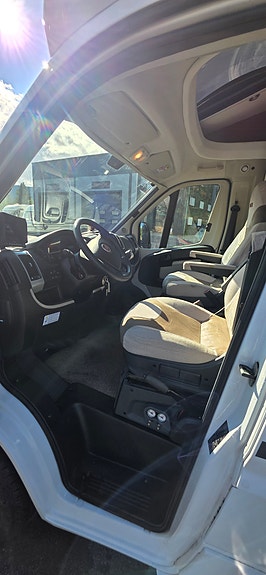 Pilote P740GJ SENSATION 180 HK AUT ALDE HENGERFESTE MASSE UTSTYR 9 of 30