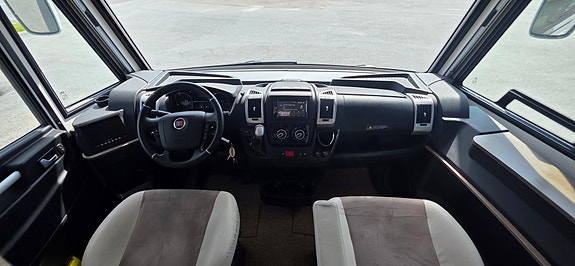 Pilote G 740GJ ESSENTIEL AUT 4.4T MYE UTSTYR  BØR SES 18 of 30