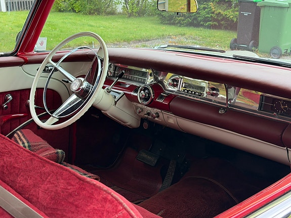 Buick Roadmaster 5 of 5