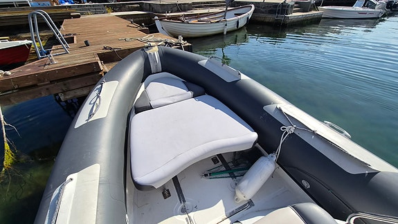 FALCON 650 - 2009 - EVINRUDE E-TEC - 115 HK 8 of 11