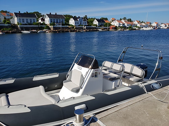 FALCON 650 - 2009 - EVINRUDE E-TEC - 115 HK 9 of 11