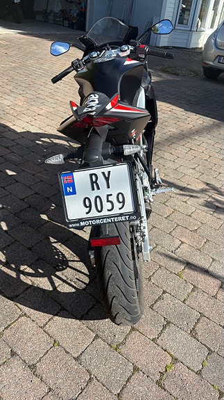 Aprilia RS 125 4 of 9