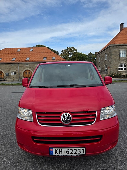 Volkswagen Caravelle 4 of 29