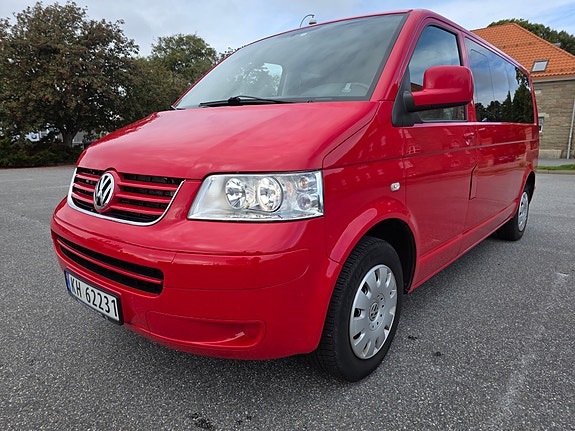 Volkswagen Caravelle 14 of 29