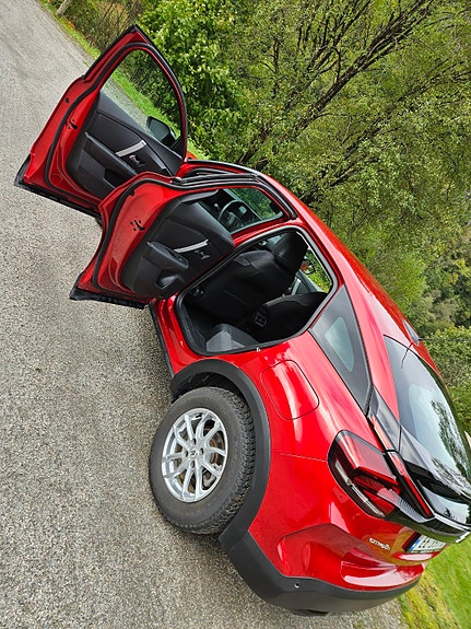 Citroen E-C4 7 of 13