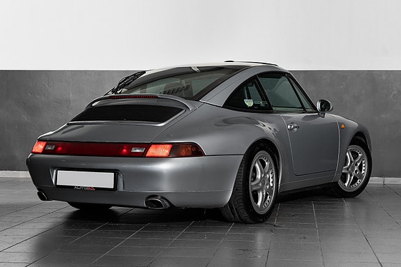 Porsche 911 6 of 28