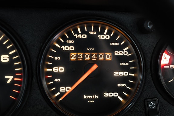 Porsche 911 15 of 28