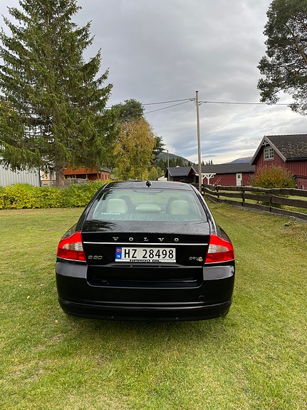 Volvo S80 4 of 14