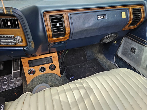 Buick Le Sabre 15 of 30