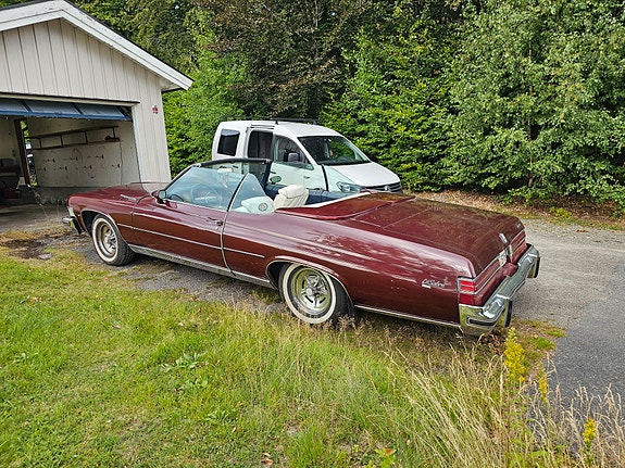 Buick Le Sabre 6 of 30