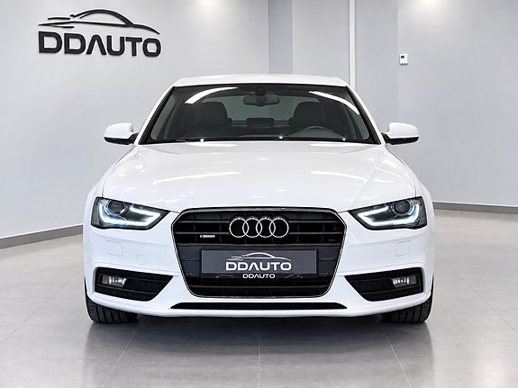 Audi A4 5 of 17