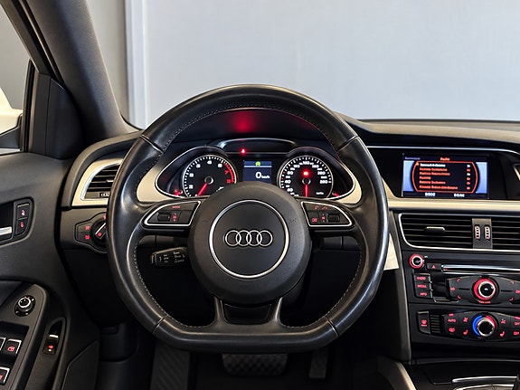 Audi A4 11 of 17