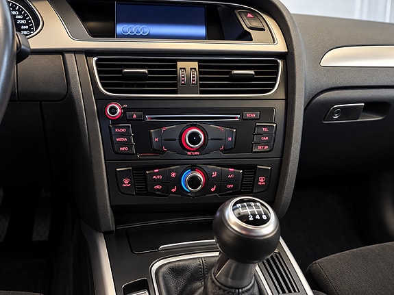 Audi A4 13 of 17