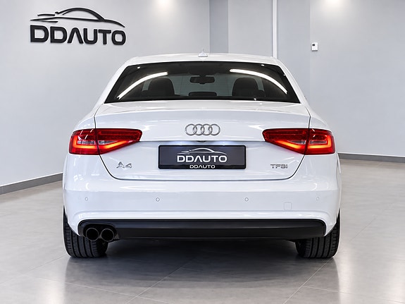 Audi A4 10 of 17