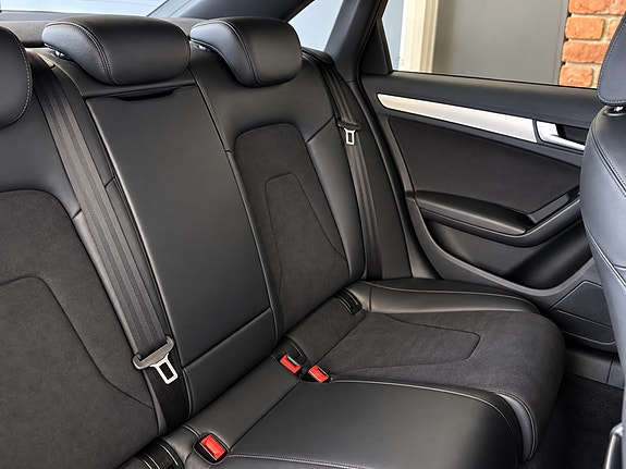 Audi A4 16 of 17