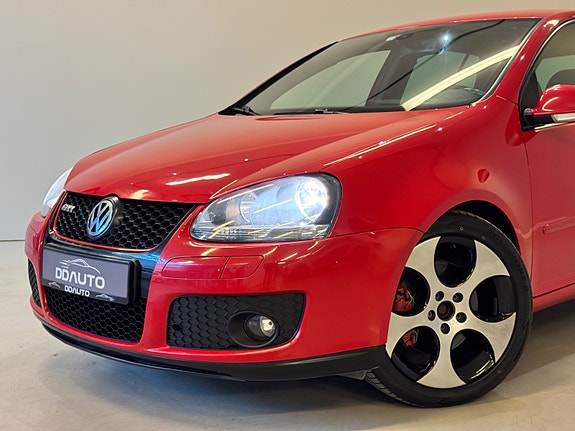 Volkswagen 2 of 17