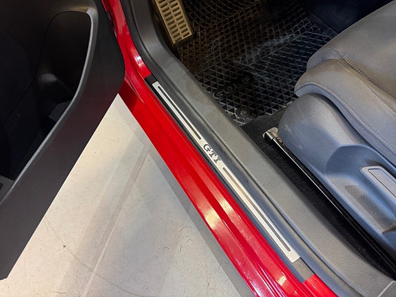 Volkswagen 16 of 17