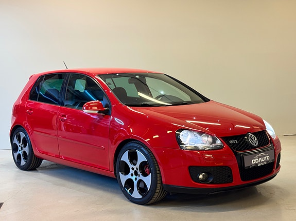 Volkswagen 5 of 17