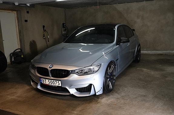 BMW M3 2 of 25